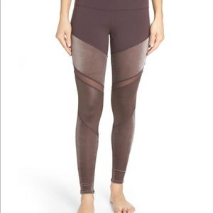 NWT Alo High Waist Sheila Legging